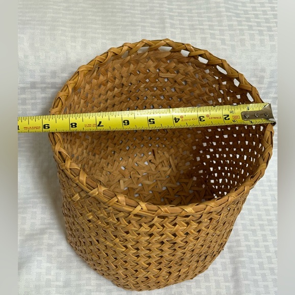 Woven Tan Basket - Picture 4 of 4